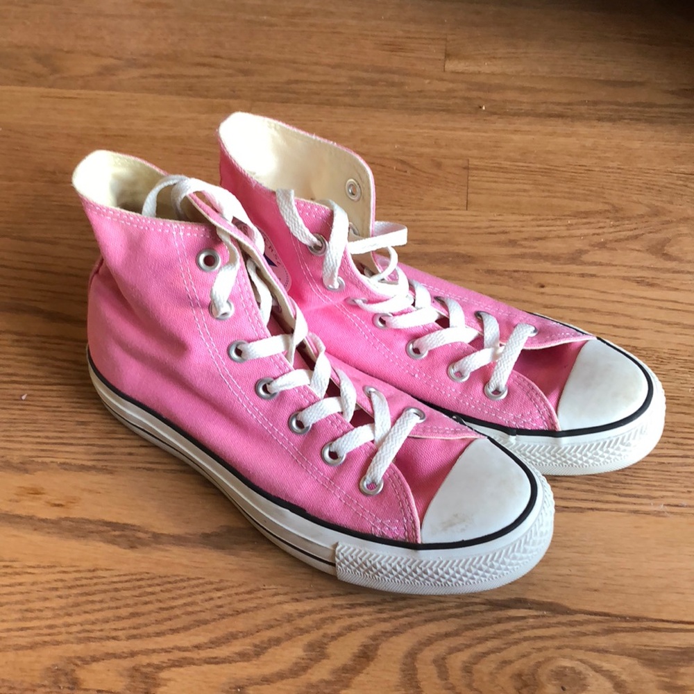 Converse All Star High Tops, Woman 7.5/Men 5.5